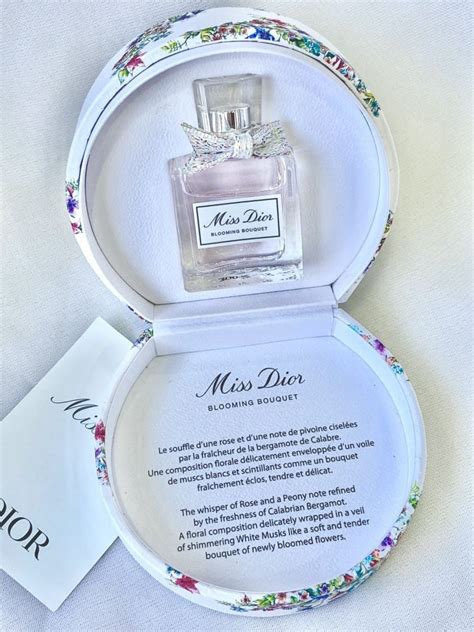 Nước Hoa Miss Dior Parfum 5ML – Thế Giới Son Môi